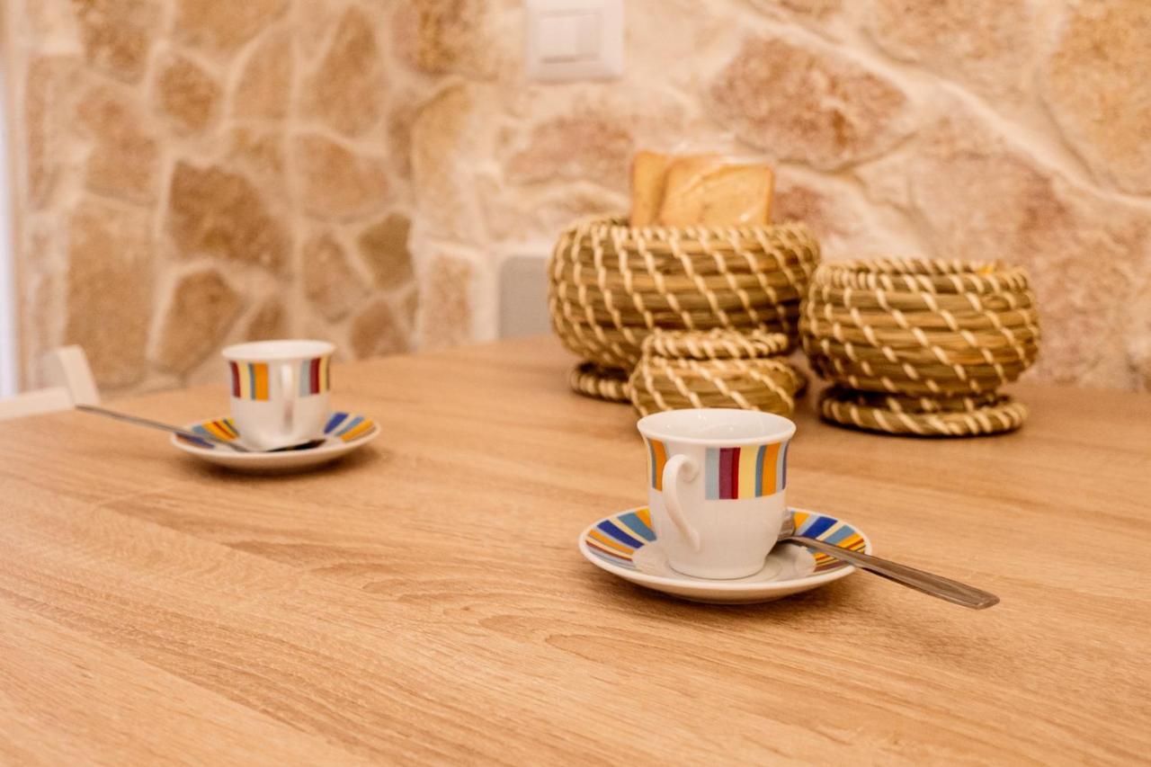 Nonna Vittoria Apartments Mola di Bari Ngoại thất bức ảnh