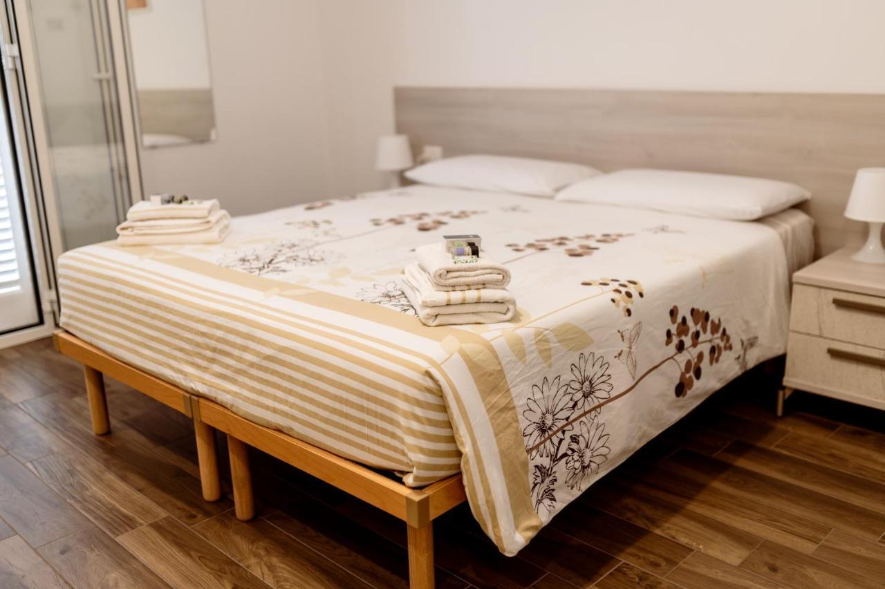 Nonna Vittoria Apartments Mola di Bari Ngoại thất bức ảnh