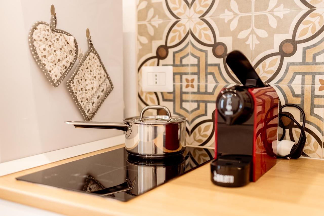 Nonna Vittoria Apartments Mola di Bari Ngoại thất bức ảnh