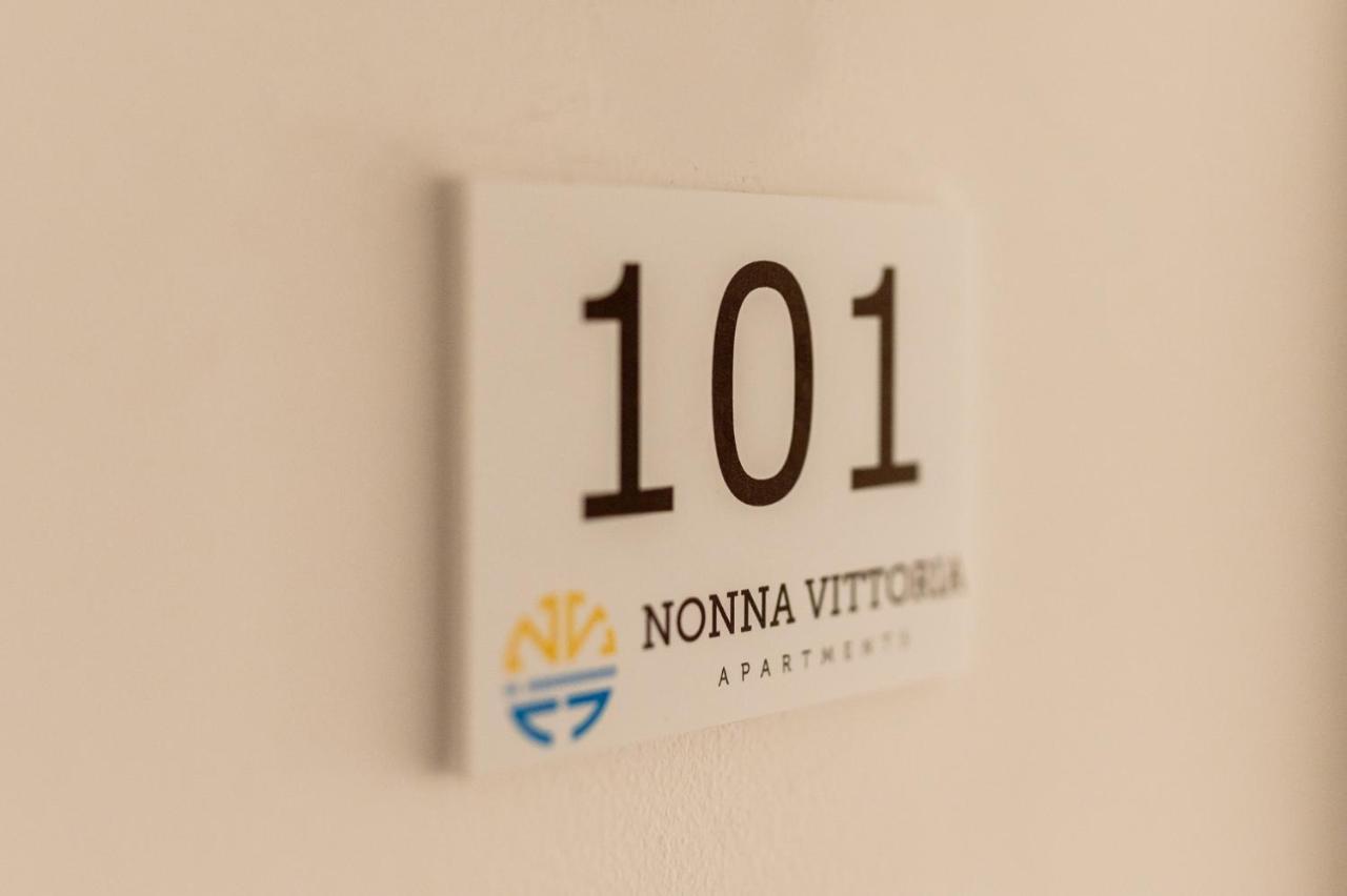 Nonna Vittoria Apartments Mola di Bari Ngoại thất bức ảnh