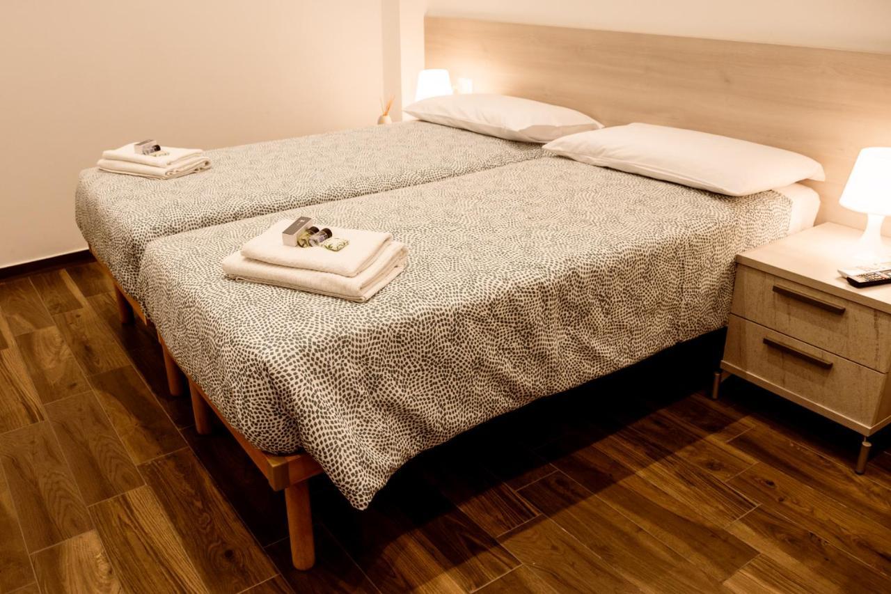 Nonna Vittoria Apartments Mola di Bari Ngoại thất bức ảnh